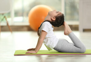Yoga giúp trẻ dẻo dai và khoẻ mạnh hơn